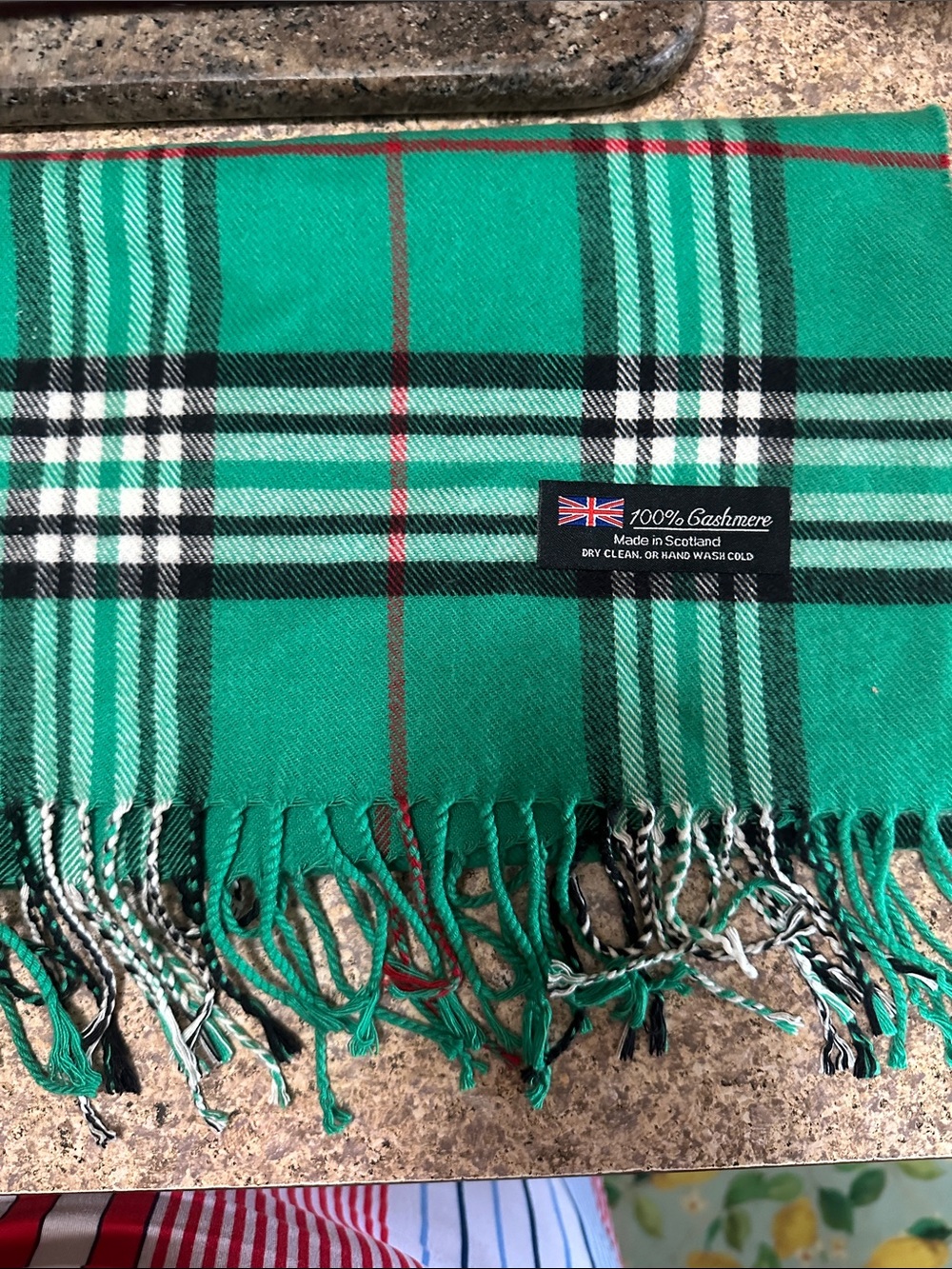 100% Cashmere Green Plaid Scarf
